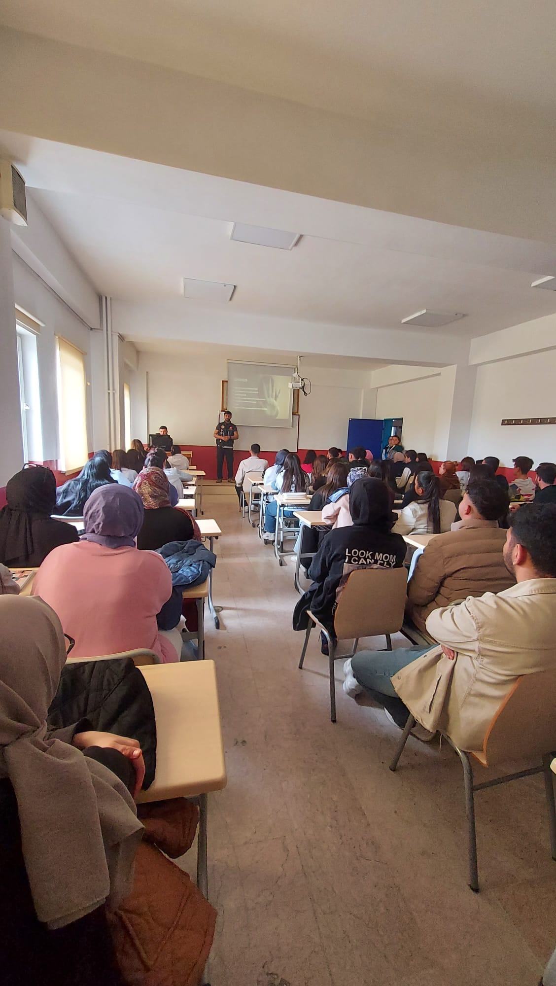 ÖĞRENCİLERİMİZE NARKOREHBER EĞİTİMİ VERİLDİ